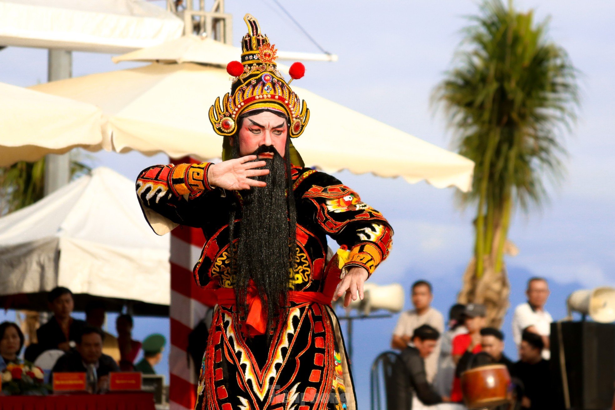 Características especiales del festival Cau Ngu de la gente de la zona costera de Da Nang foto 9