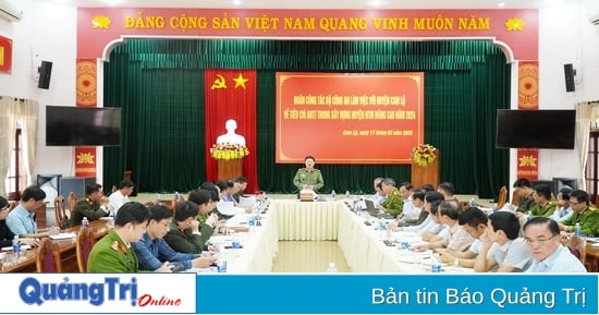 Đoàn công tác Bộ Công an làm việc với huyện Cam Lộ về tiêu chí an ninh trật tự trong xây dựng nông thôn mới nâng cao