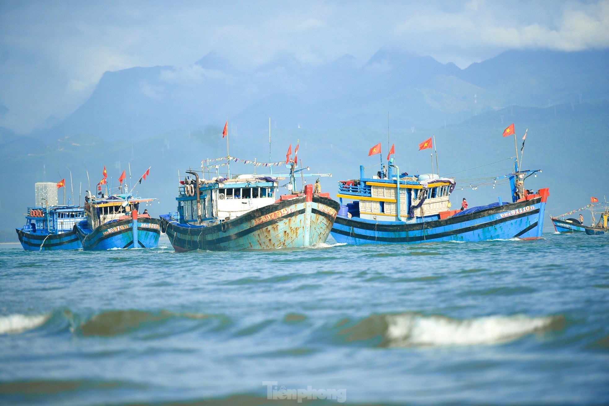 Características especiales del festival Cau Ngu de los pueblos de la zona costera de Da Nang foto 17