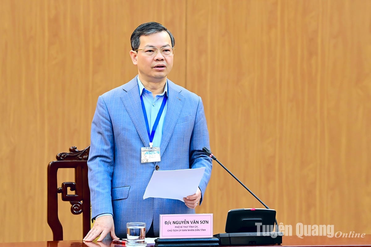 Chairman of the Provincial People's Committee Nguyen Van Son periodically receives citizens in February