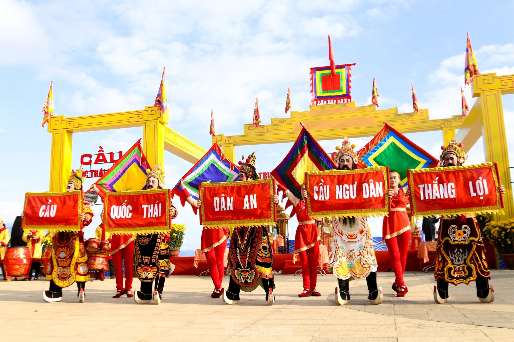 Características especiales del festival Cau Ngu de los pueblos de la zona costera de Da Nang foto 4