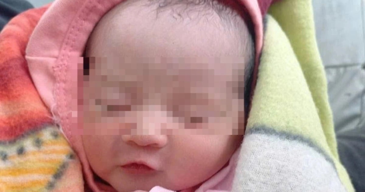 Newborn baby girl abandoned on the side of the road