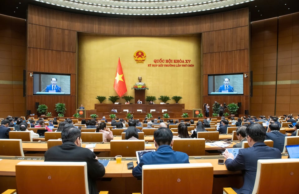 Scene of the working session in the hall on the morning of February 18 - Photo: Media.quochoi.vn