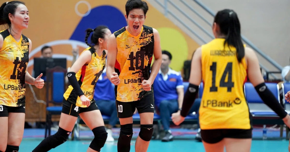 Vietnamese volleyball star reaps huge rewards at village festival