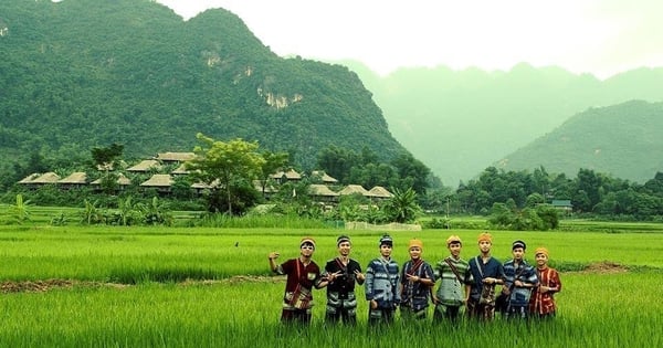 Thung lũng Ba Khan vùng hồ thủy điện Hòa Bình đẹp như phim, hoang sơ bên dòng sông Đà hùng vỹ