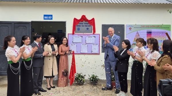 Inauguración de dos jardines de infancia en la comuna de Trinh Tuong, distrito de Bat Xat (Lao Cai)