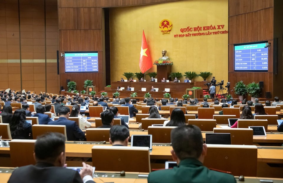 The 9th extraordinary session of the 15th National Assembly. Photo Quochoi.vn