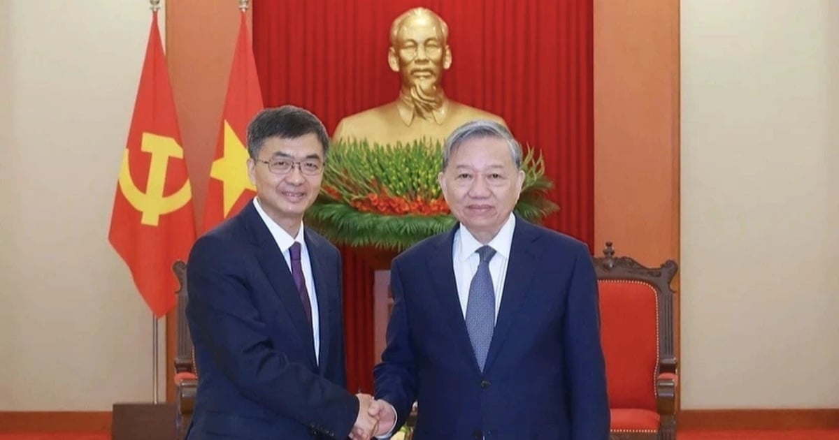 El Secretario General To Lam recibe al Secretario del Partido de Guangxi de China