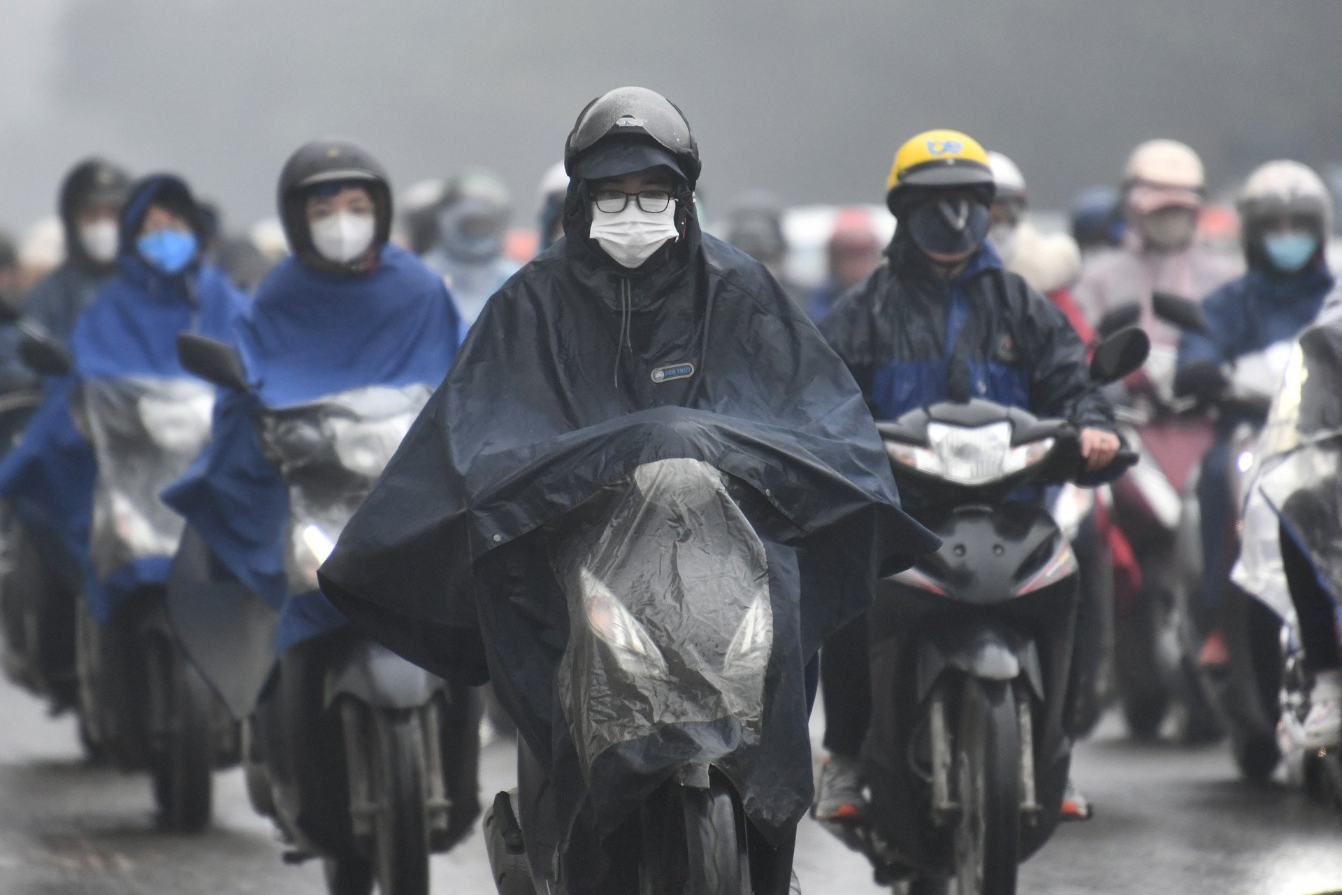 Hanoi weather for the next 3 days: Cold air covers the area, cold with continuous rain and humidity