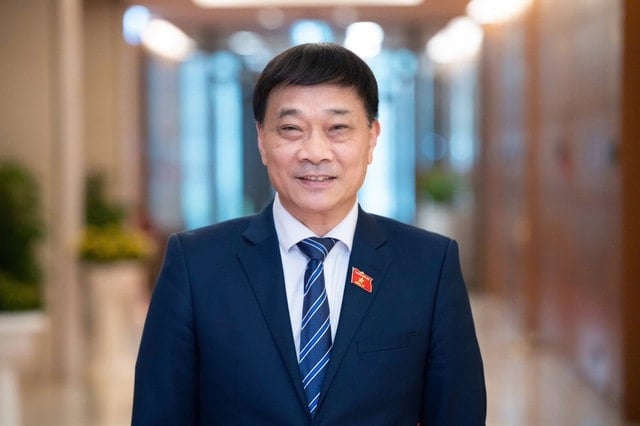 Portrait du nouveau vice-président de l'Assemblée nationale, Vu Hong Thanh de Hai Duong