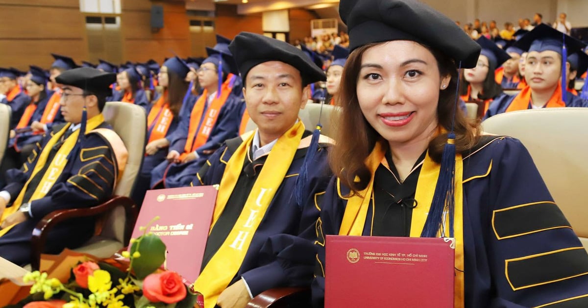 Die Ho Chi Minh City University of Economics übernimmt die Studiengebühren und zahlt Gehälter für Doktoranden.