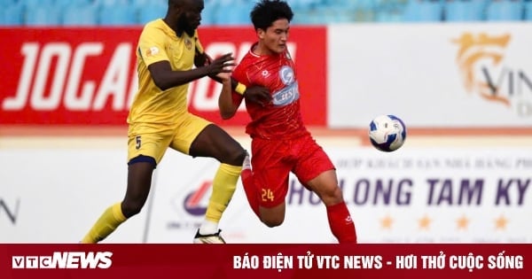 Trọng tài không gây tranh cãi ở trận đấu đặc biệt nhất V.League