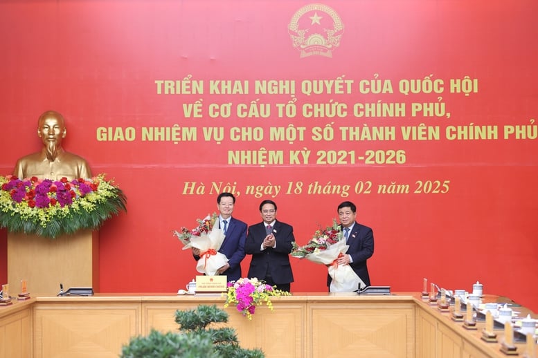 Thủ tướng giao nhiệm vụ các thành viên Chính phủ mới được bổ nhiệm- Ảnh 2.