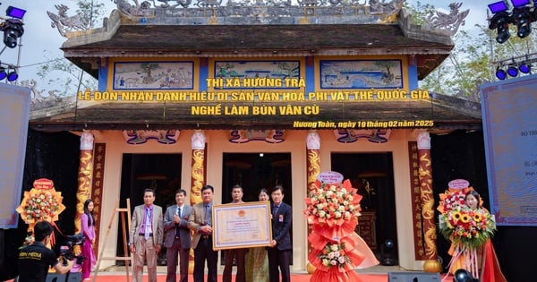 Van Cu vermicelli making profession receives the title of National Intangible Cultural Heritage