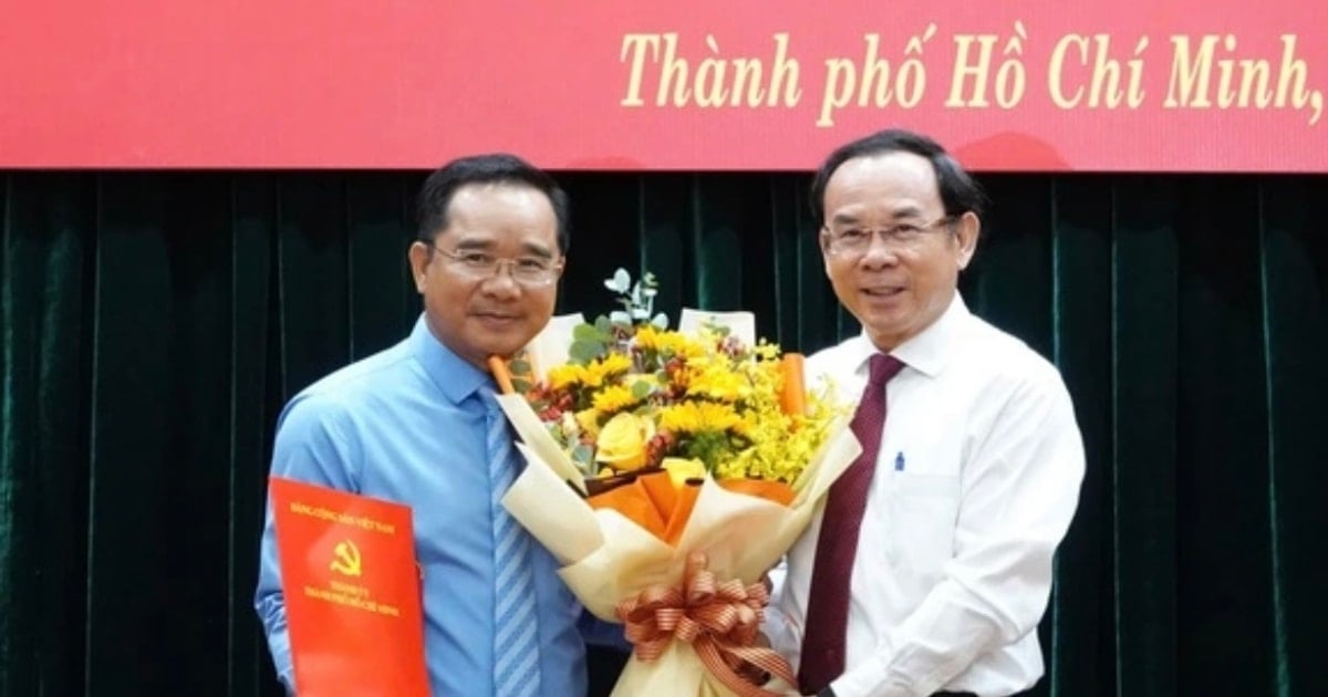 M. Nguyen Van Duoc occupe le poste de secrétaire adjoint du Comité du Parti de Ho Chi Minh-Ville.