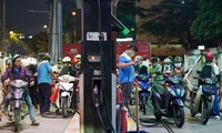 Die Bewohner von Ho-Chi-Minh-Stadt stecken erneut im Labyrinth der Frage „Kein Gas, aber immer noch Öl“ fest.