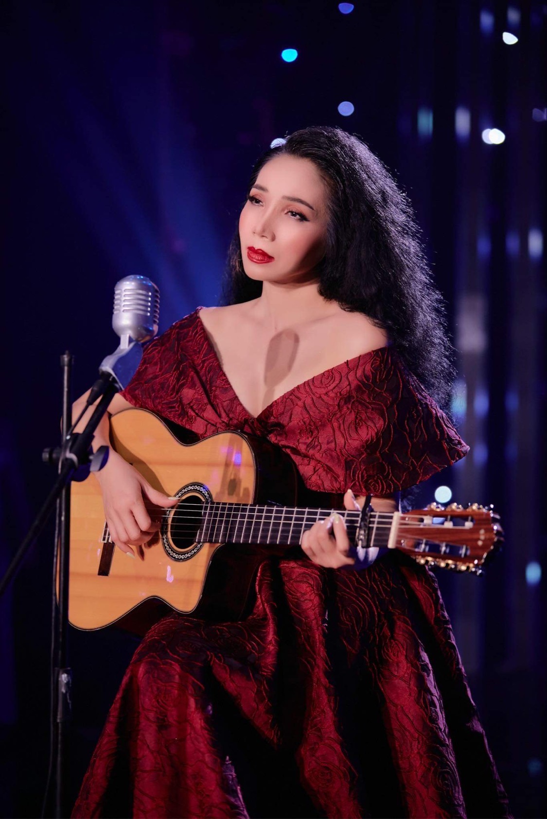 Phương Dung nghẹn ngào nhắc về nỗi buồn khi đón tết nơi xứ người- Ảnh 2.