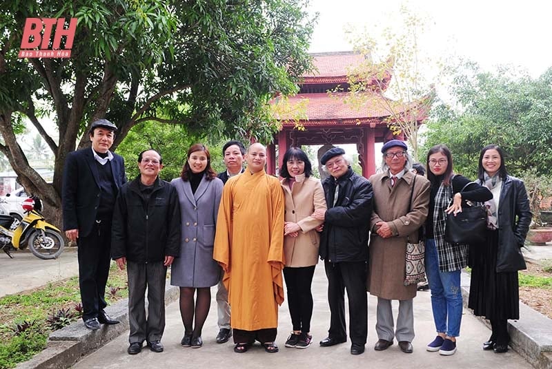 Spring faces in Thanh Hoa poetry