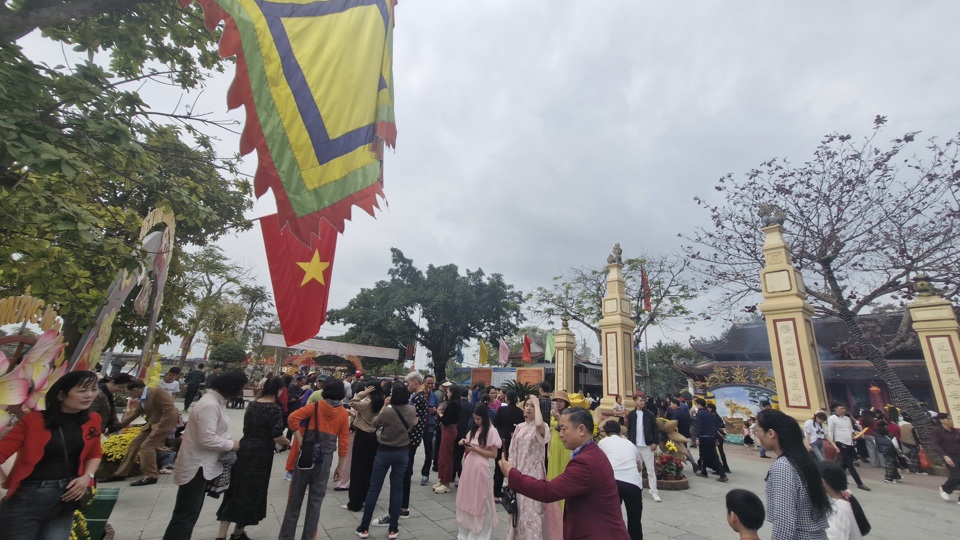 Nghe An ស្វាគមន៍ភ្ញៀវទេសចរណ៍រាប់សែននាក់នៅដើមឆ្នាំថ្មី។