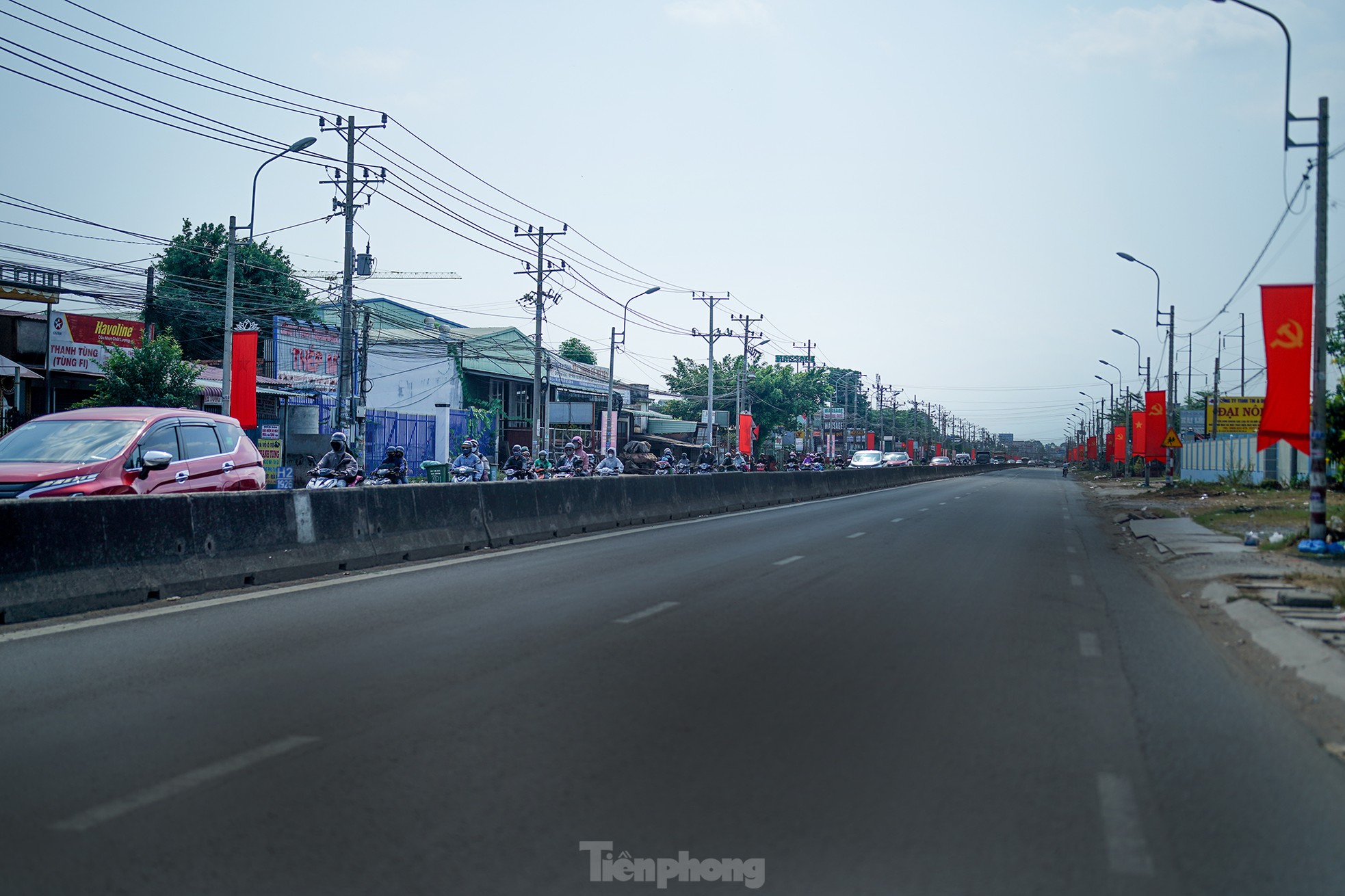 Kontrastreiche Bilder am westlichen Tor von Ho-Chi-Minh-Stadt, Foto 5