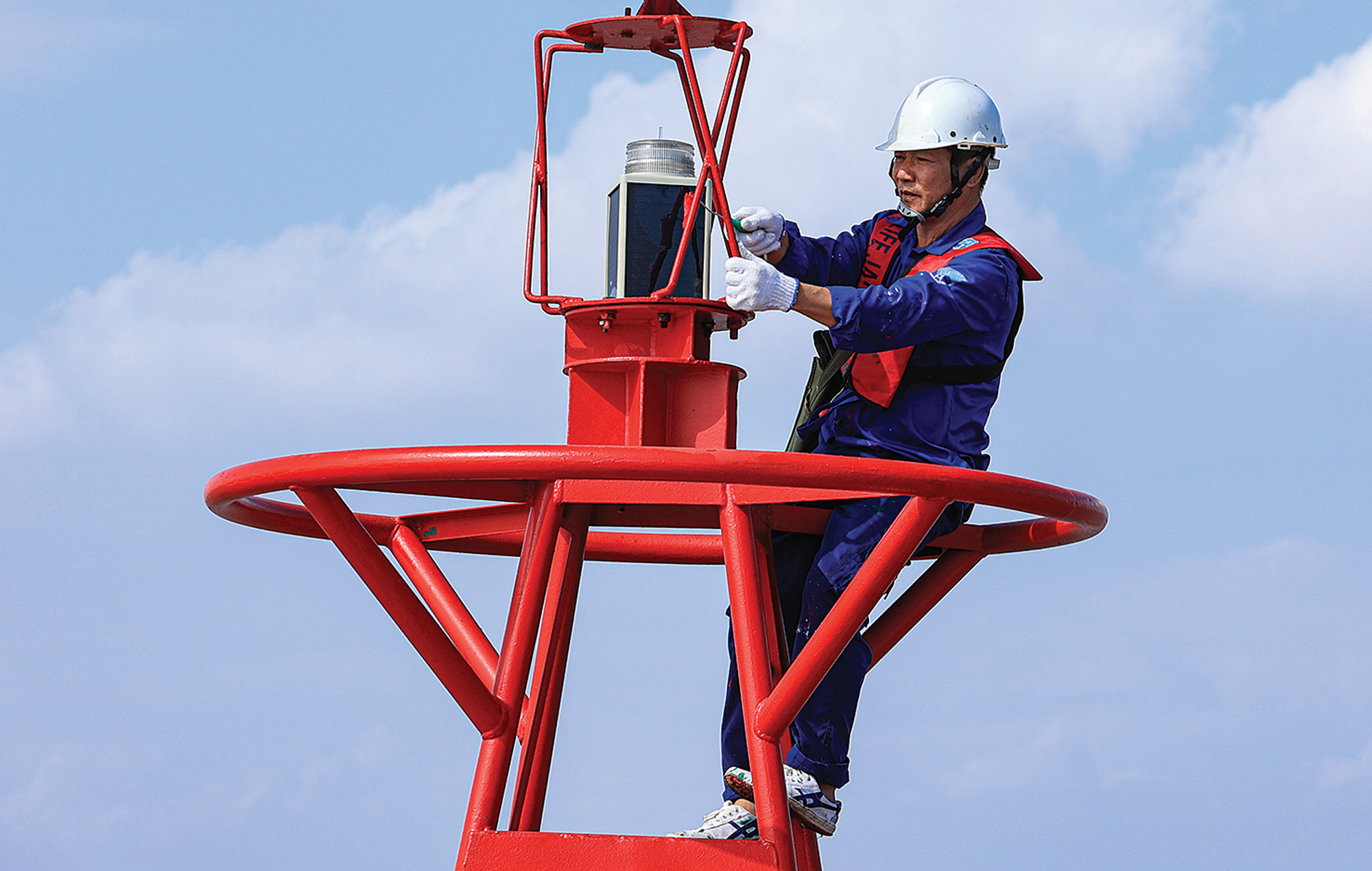 “Cưỡi sóng