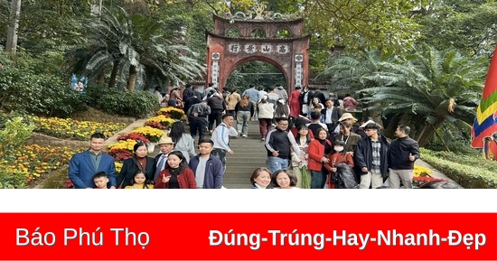 Phú Thọ đón khoảng 300 nghìn lượt khách trong dịp Tết Nguyên đán Ất Tỵ