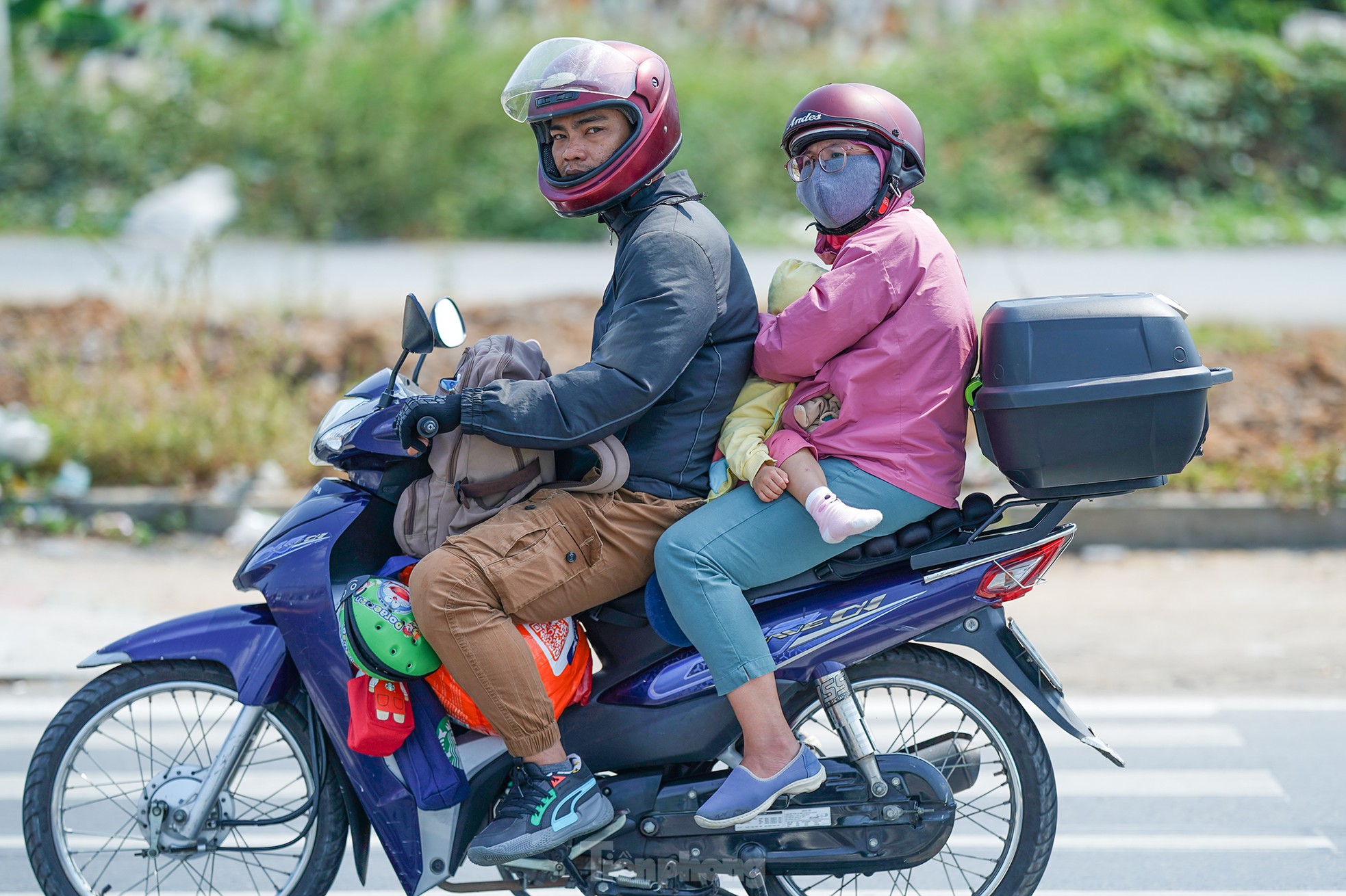 Kontrastreiche Bilder am westlichen Tor von Ho-Chi-Minh-Stadt, Foto 8