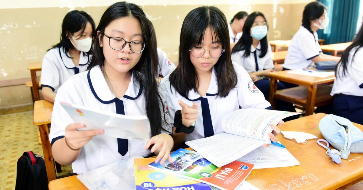 Ho Chi Minh City exempts tuition fees for preschool to grade 12 children in the 2025-2026 school year