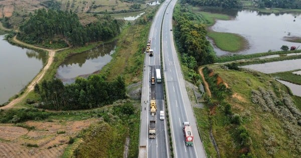 The entire Noi Bai Expressway will be overhauled soon.