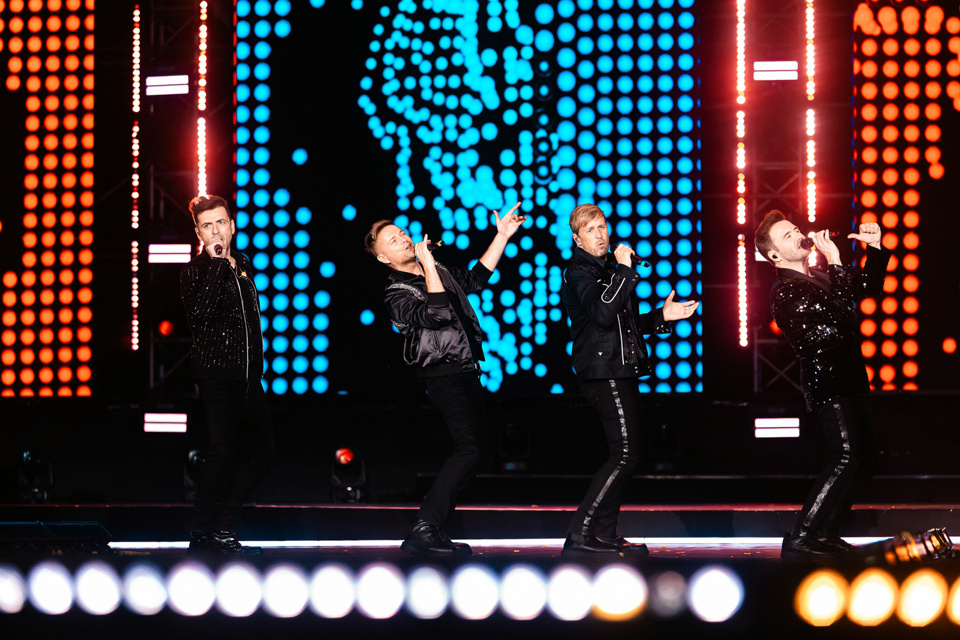 Le groupe Westlife (Irlande) a organisé la tournée Wild Dreams à Hanoi.