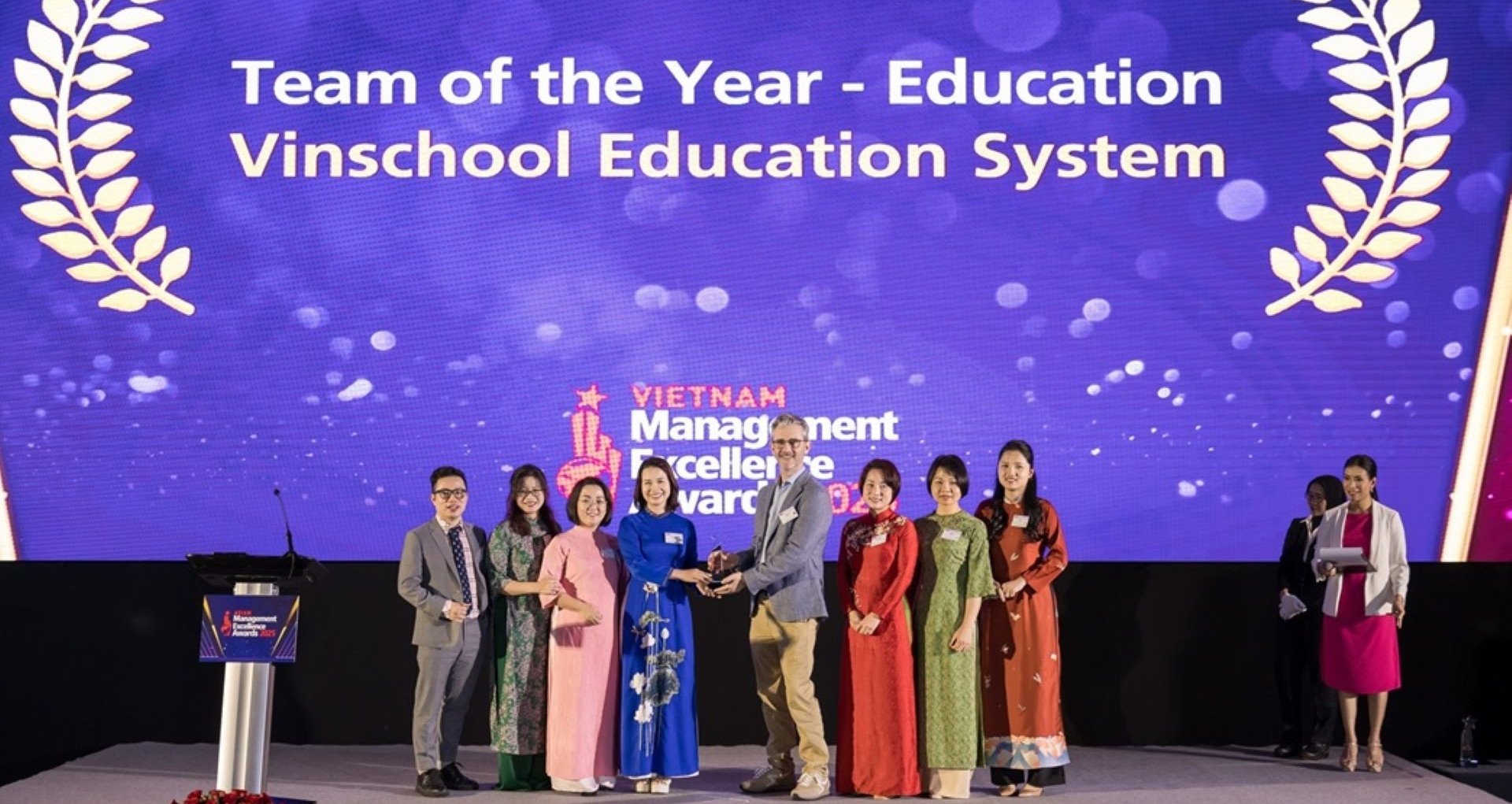 Vinschool recibió el premio 'Mejor equipo de liderazgo en educación en Vietnam'