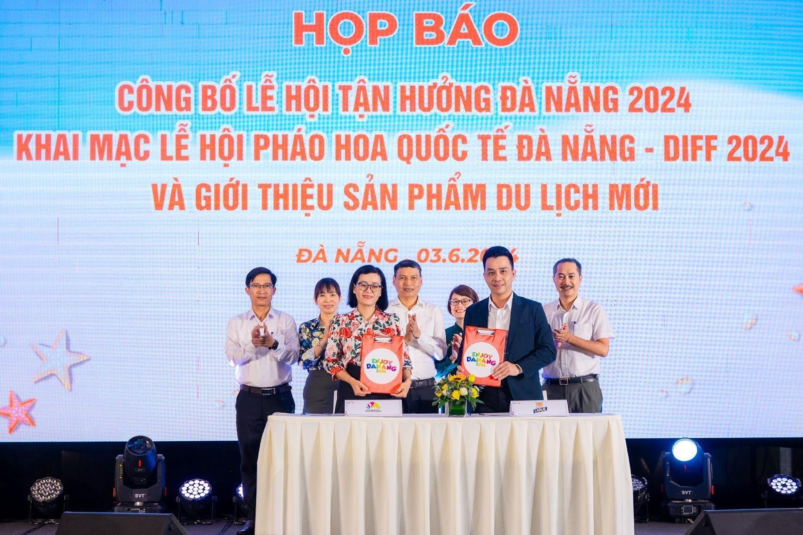 Des représentants de Larue Beer et du Département du tourisme de la ville de Da Nang ont signé un protocole d'accord de coopération pour promouvoir et développer le tourisme local en juillet 2024.