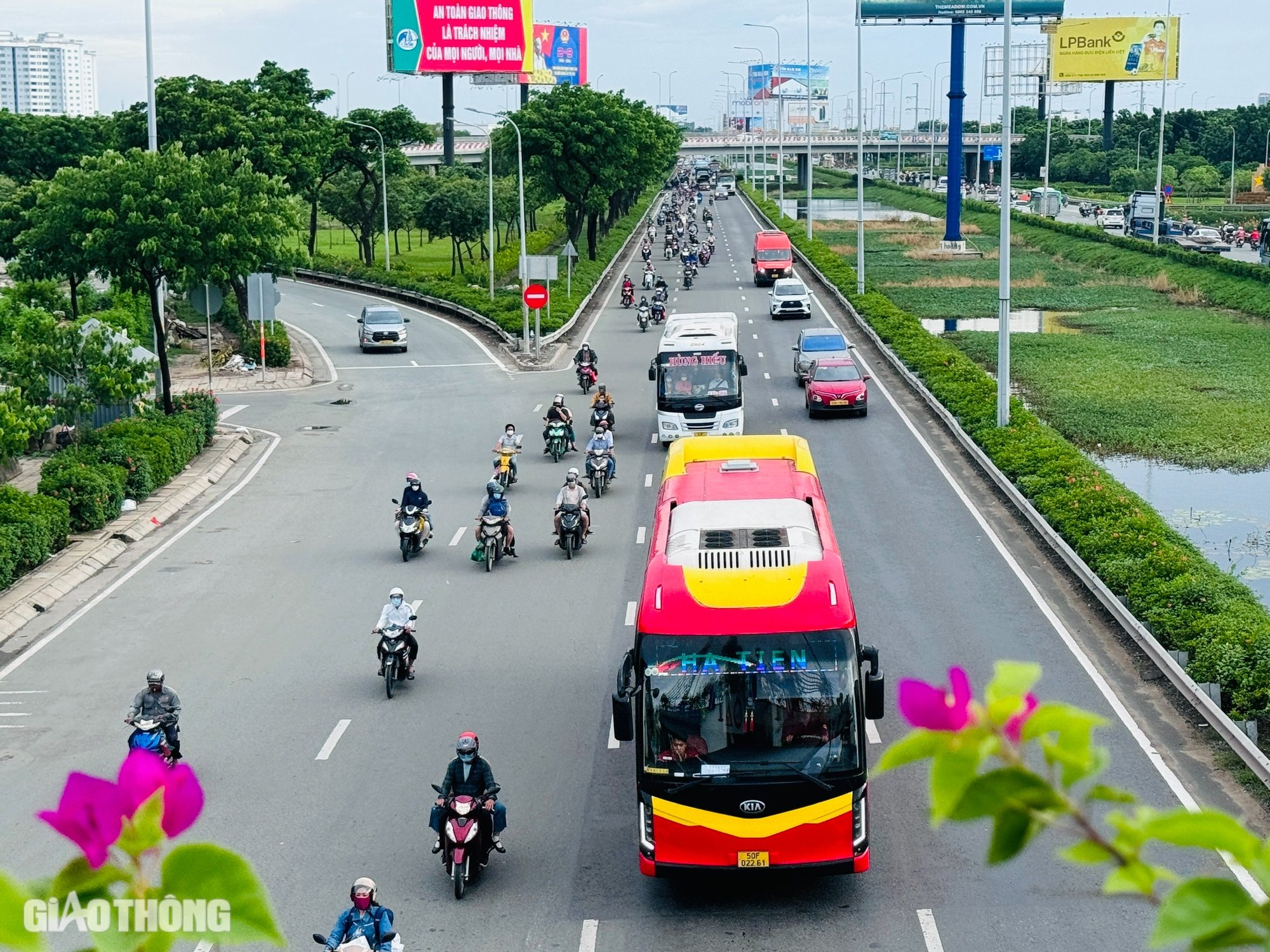 Đường về miền Tây sắp được nâng cấp lên 10 - 12 làn xe- Ảnh 2.