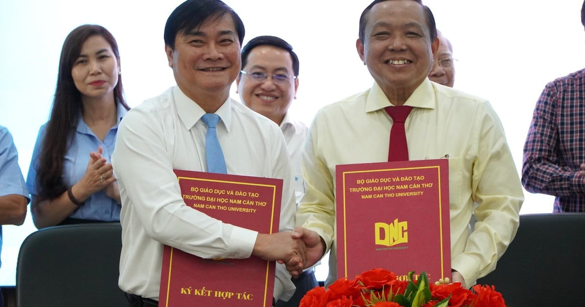 Thanh Nien Newspaper and Nam Can Tho University signed a cooperation agreement