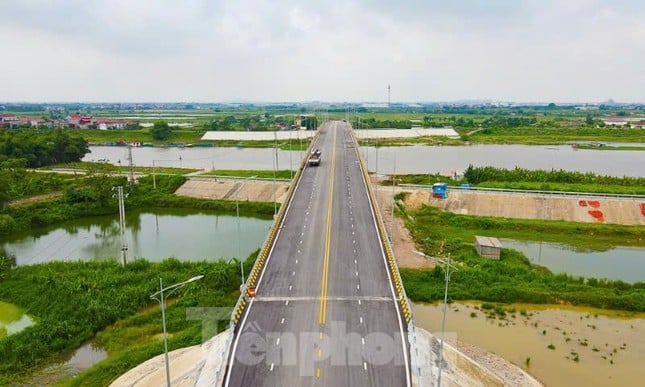 Approval for construction of 1,700 billion VND bridge across the river, connecting Bac Giang - Bac Ninh photo 1