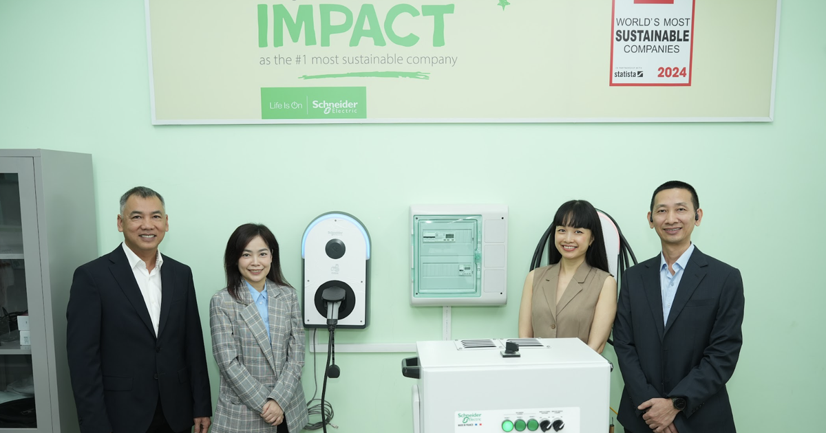 Schneider Electric inaugura una sala de formación en 'energía verde' en el Ly Tu Trong College