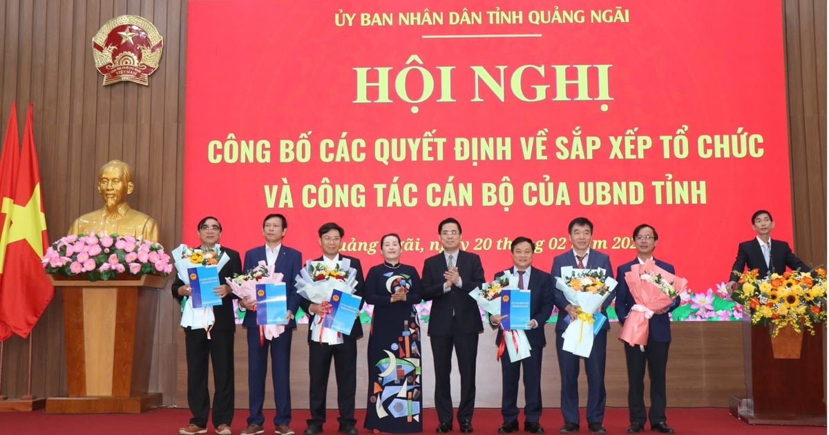 Quang Ngai announces 5 Department Directors after merger