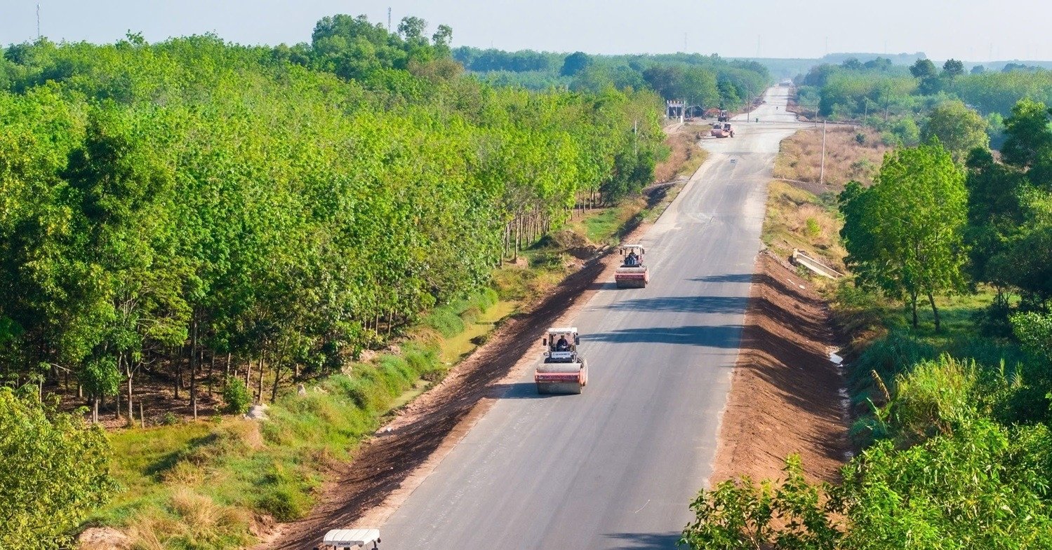 La route Ho Chi Minh à travers Binh Duong devrait être « terminée » 4 mois plus tôt