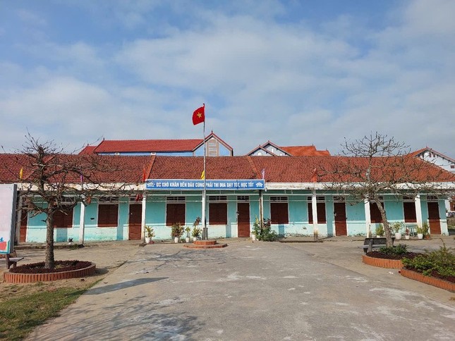 Dernier cas de 150 élèves de Quang Binh ne pouvant pas aller à l'école photo 1