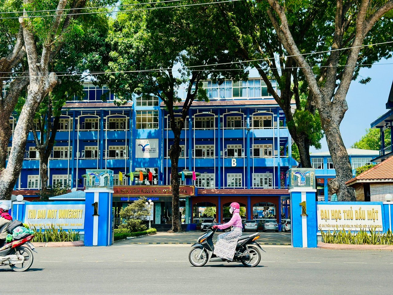 ‘Giả dạng công an vào trường học đọc lệnh bắt sinh viên’ là thông tin thất thiệt- Ảnh 1.