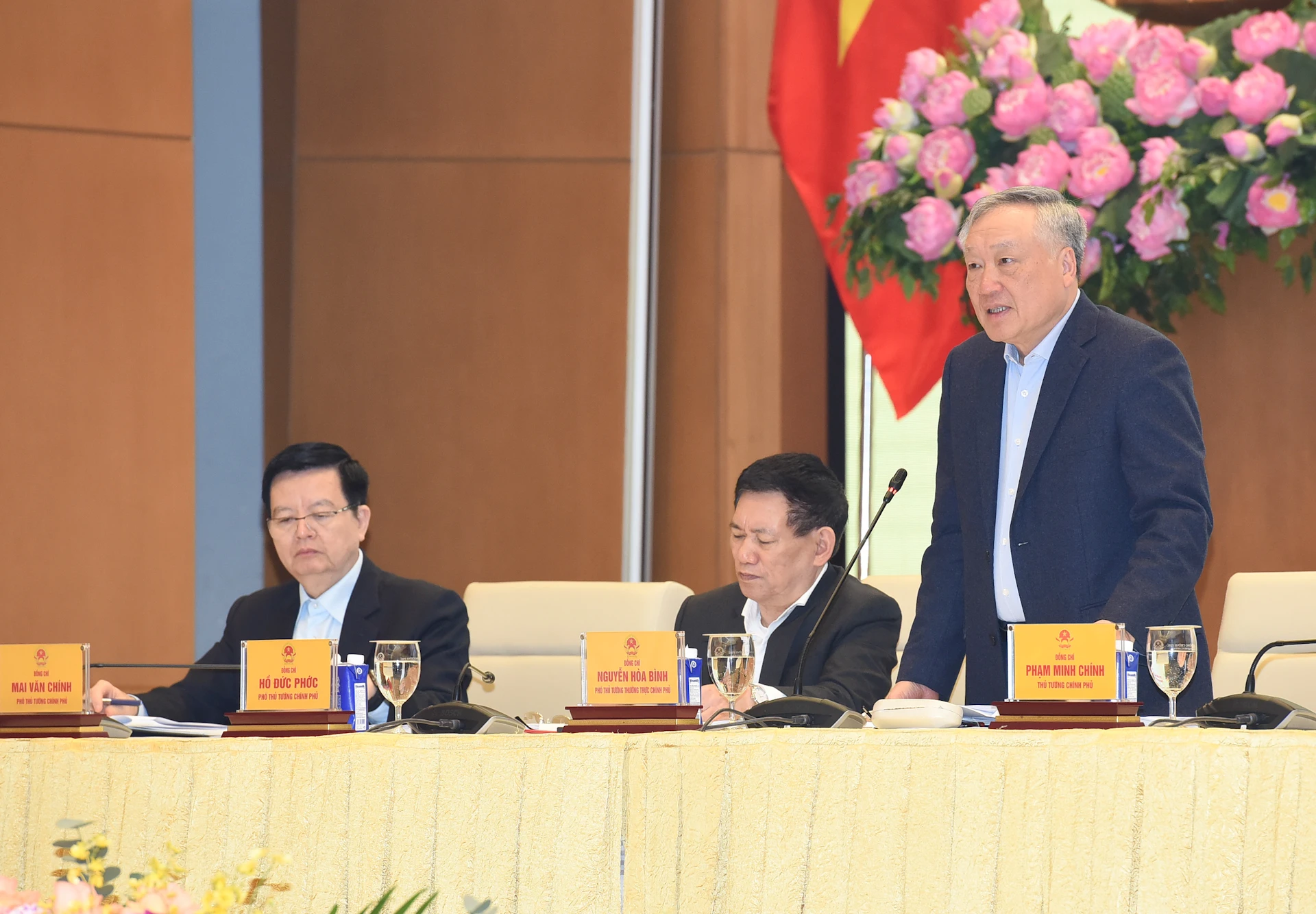 [Photo] Le Premier ministre Pham Minh Chinh préside une conférence gouvernementale avec les localités sur la croissance économique photo 5