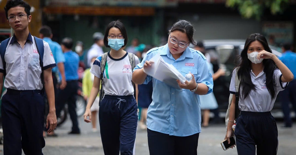 Trường Phổ thông Năng khiếu công bố cấu trúc và đề thi minh họa thi lớp 10