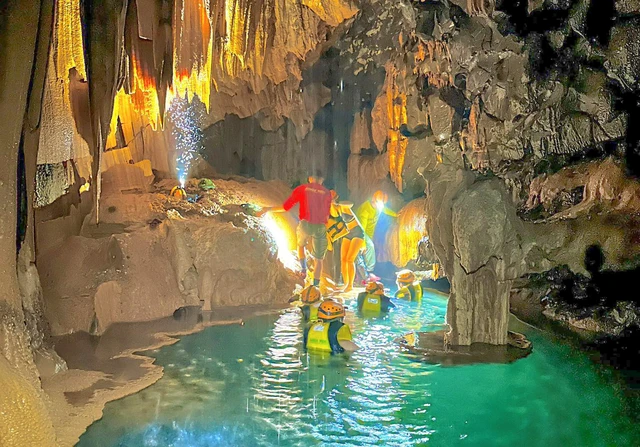 New mysteries 'revealed' in cave explorations in Phong Nha