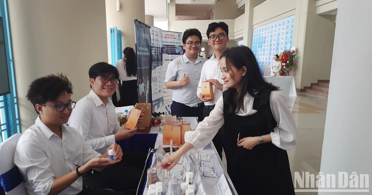 Triển lãm gần 200 sản phẩm khoa học, công nghệ