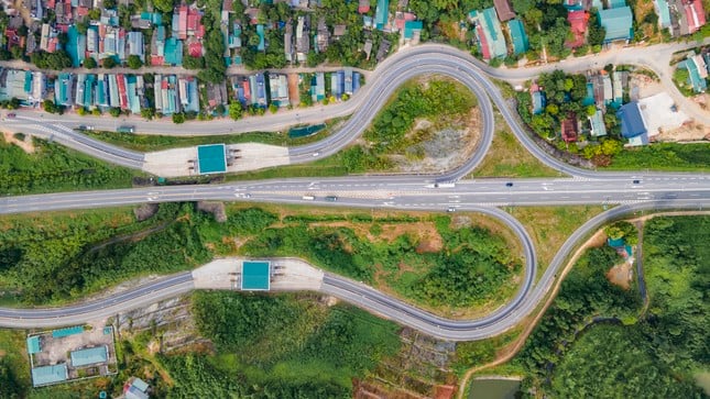 Nota especial para vehículos que circulan por la autopista Noi Bai - Lao Cai foto 1