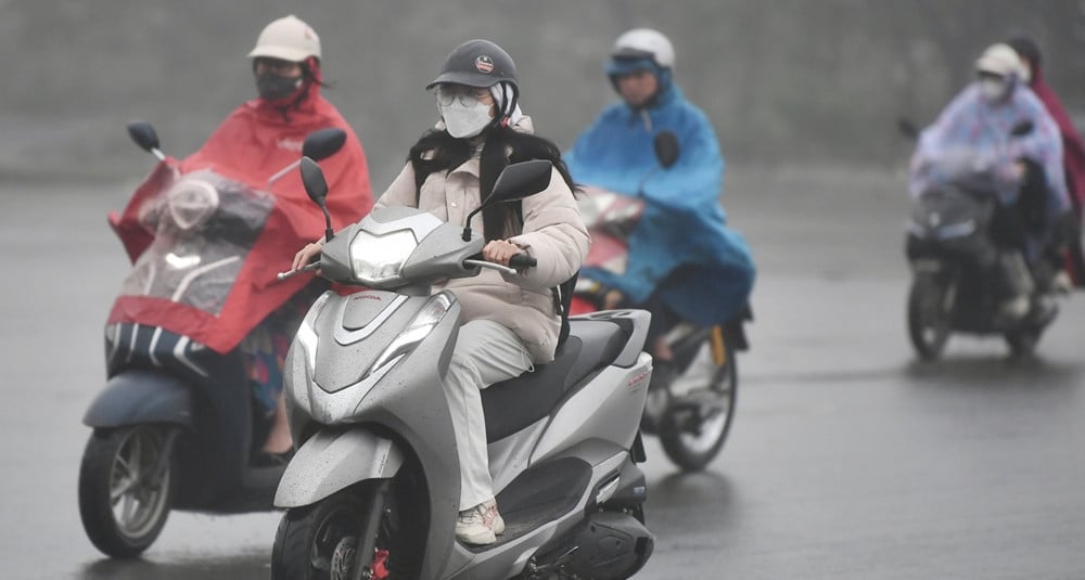 強い寒気が到来し、中部および南部では局地的に大雨が降る見込み