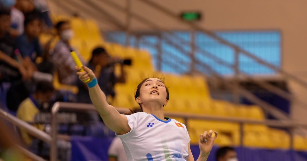 Vu Thi Trang besiegte die Nummer 2 der Setzliste beim internationalen Badminton-Turnier in Singapur, Tien Minh war überglücklich.