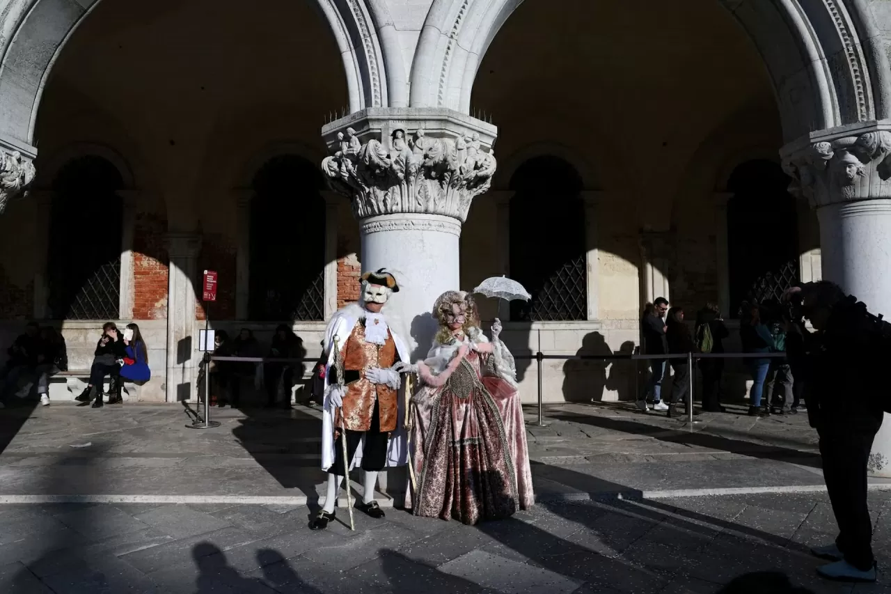 Italy: Rực rỡ lễ hội Carnival ở Venice