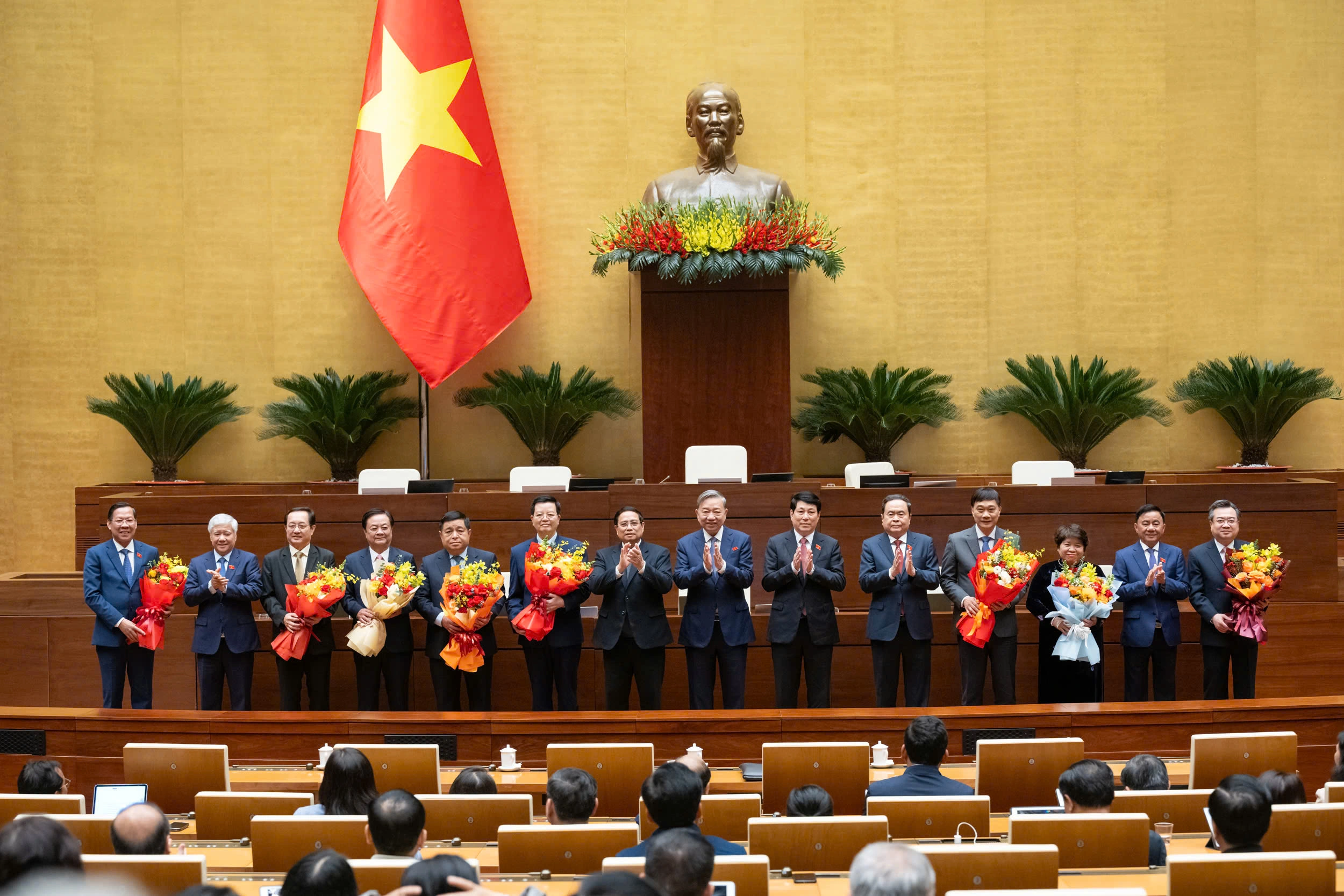 Bộ máy gọn nhẹ, dân được hưởng lợi, đất nước có thêm nguồn lực phát triển