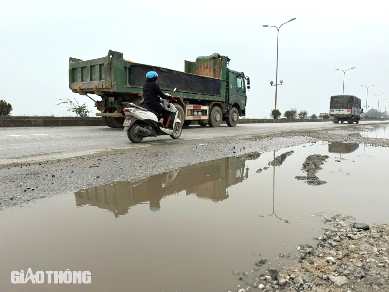 Tuyến đường tránh phía Đông TP Thanh Hóa xuống cấp nghiêm trọng- Ảnh 2.